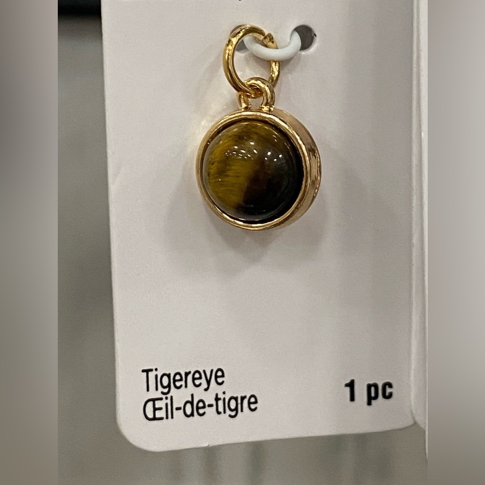 Semi-Precious Gemstones Pendants / Charms